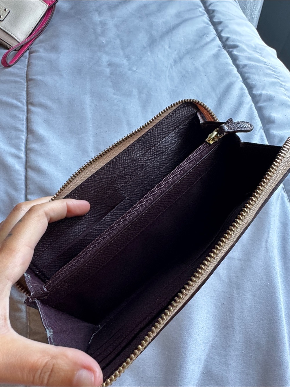 Coach Embossed Signature Zip Wallet - Cream - Picture 8 of 9